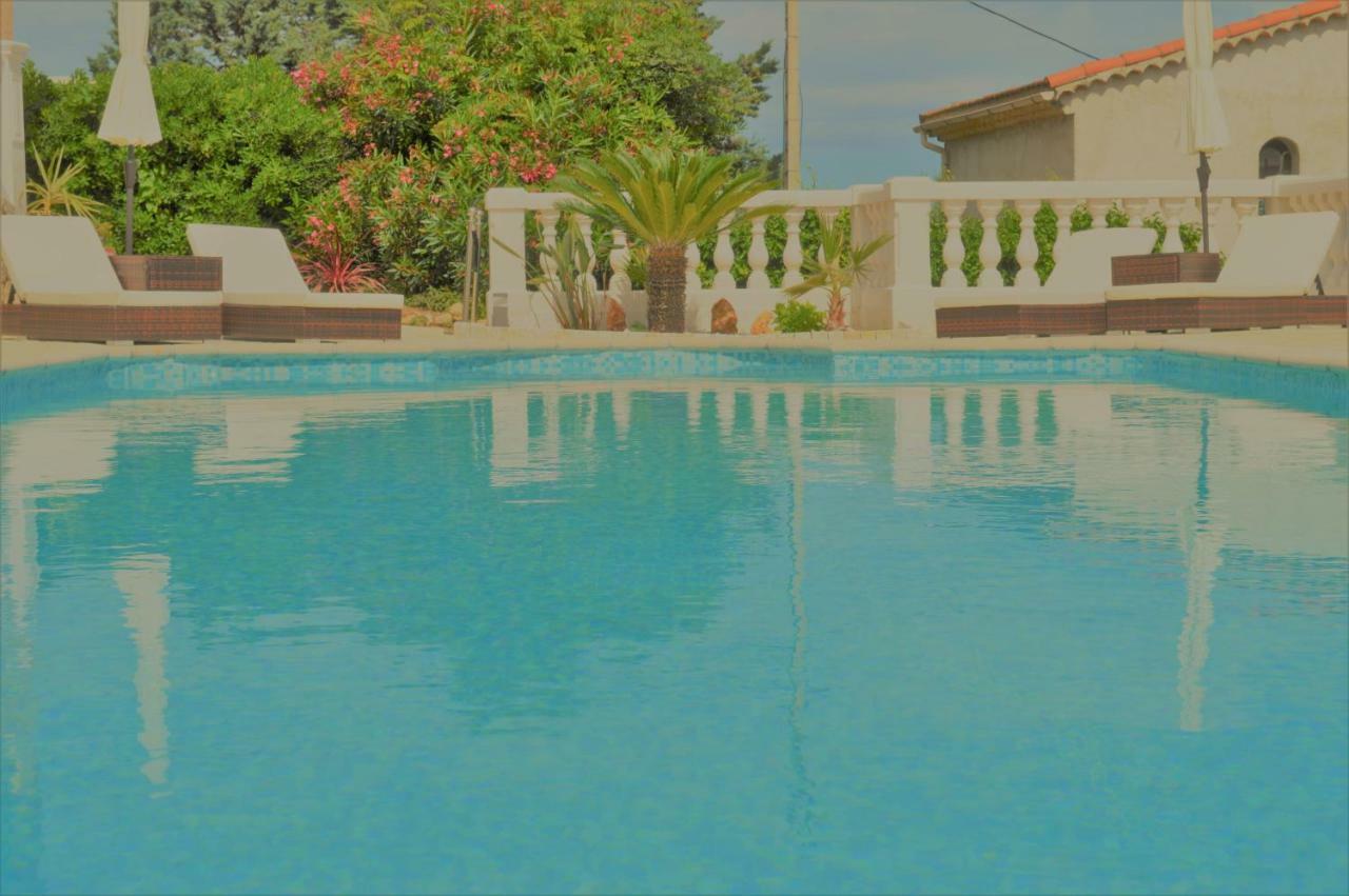 فالوريس Villa La Terre Des Lauriers المظهر الخارجي الصورة
